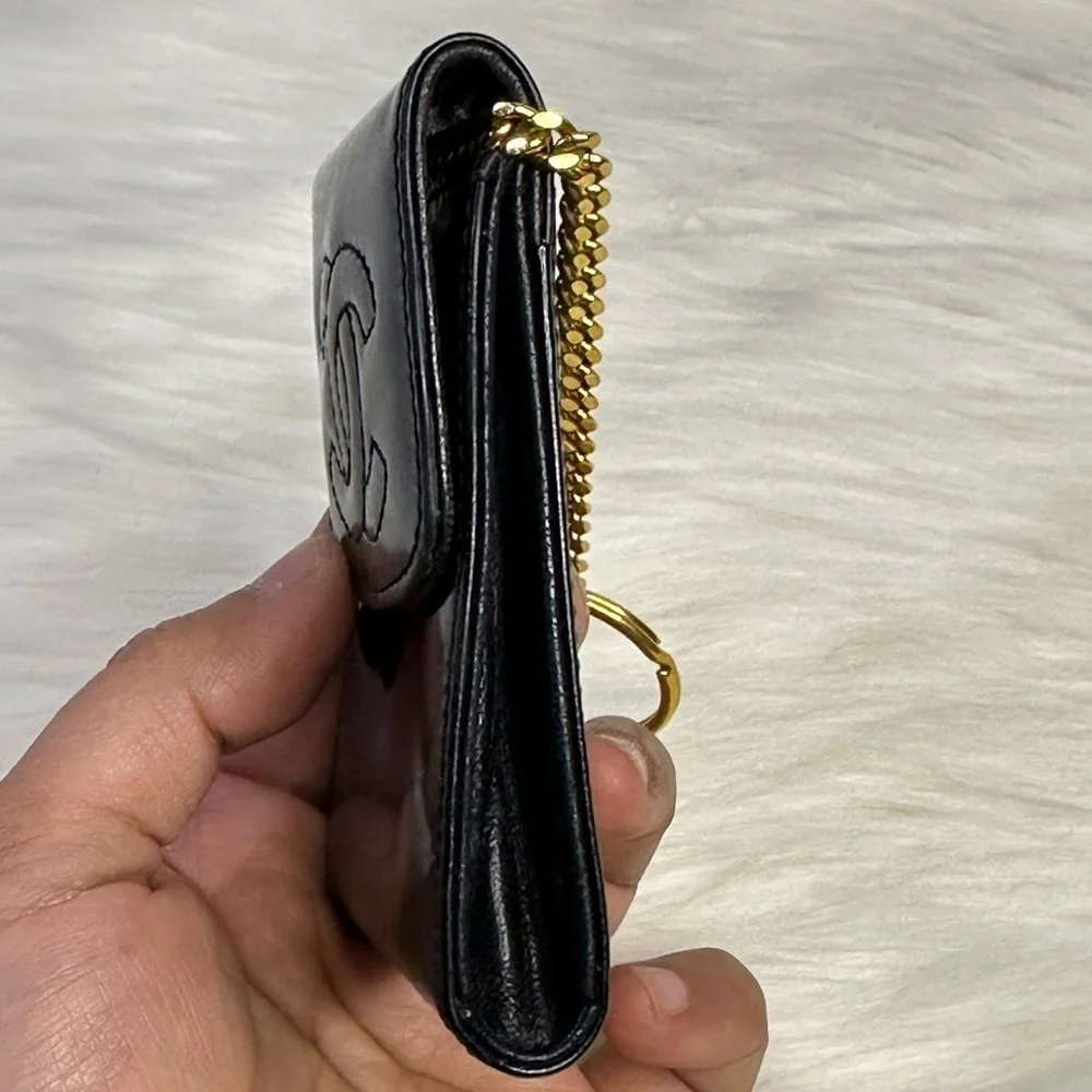 CHANEL cardholder / keyholder patent leather flap pouch in black - Picture 6 of 17